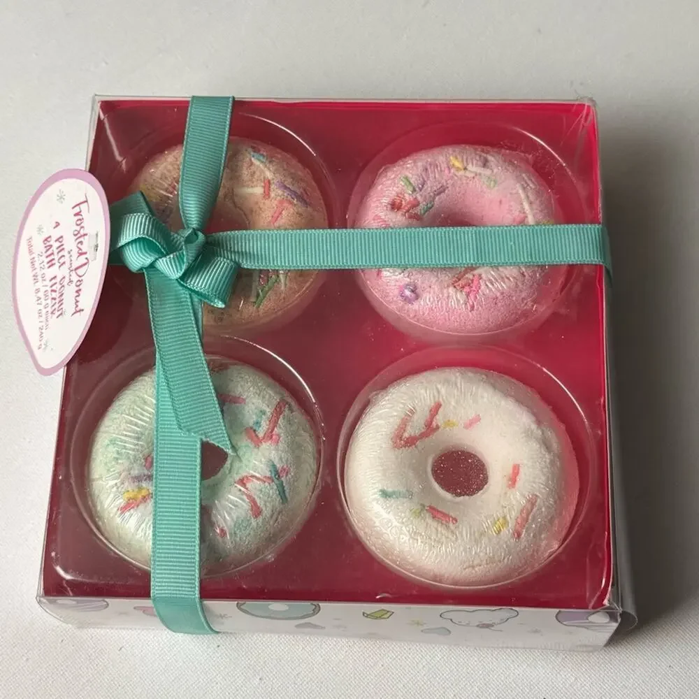 Frosted Donut Scented Four Piece Bath Gift Set Fizzer New in Package